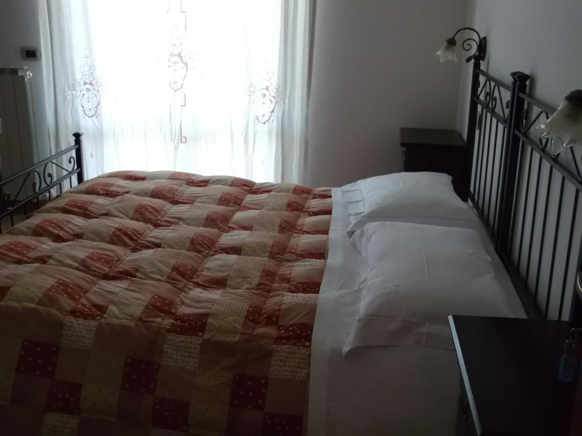 B&B Il Girasole - Rooms & House In Country - 1500 Meters From Historic Center Монтепульчано Экстерьер фото
