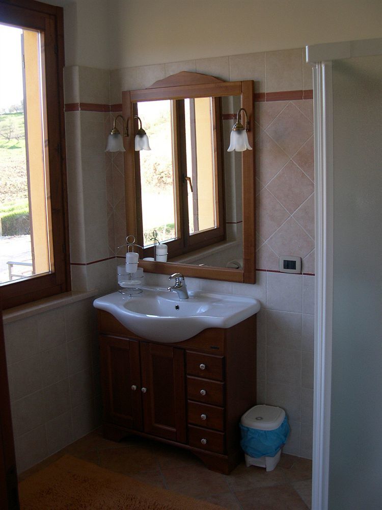 B&B Il Girasole - Rooms & House In Country - 1500 Meters From Historic Center Монтепульчано Экстерьер фото