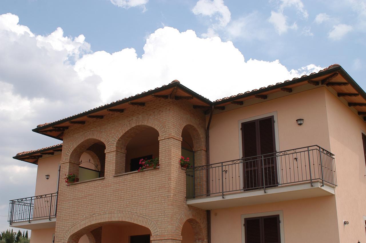 B&B Il Girasole - Rooms & House In Country - 1500 Meters From Historic Center Монтепульчано Экстерьер фото