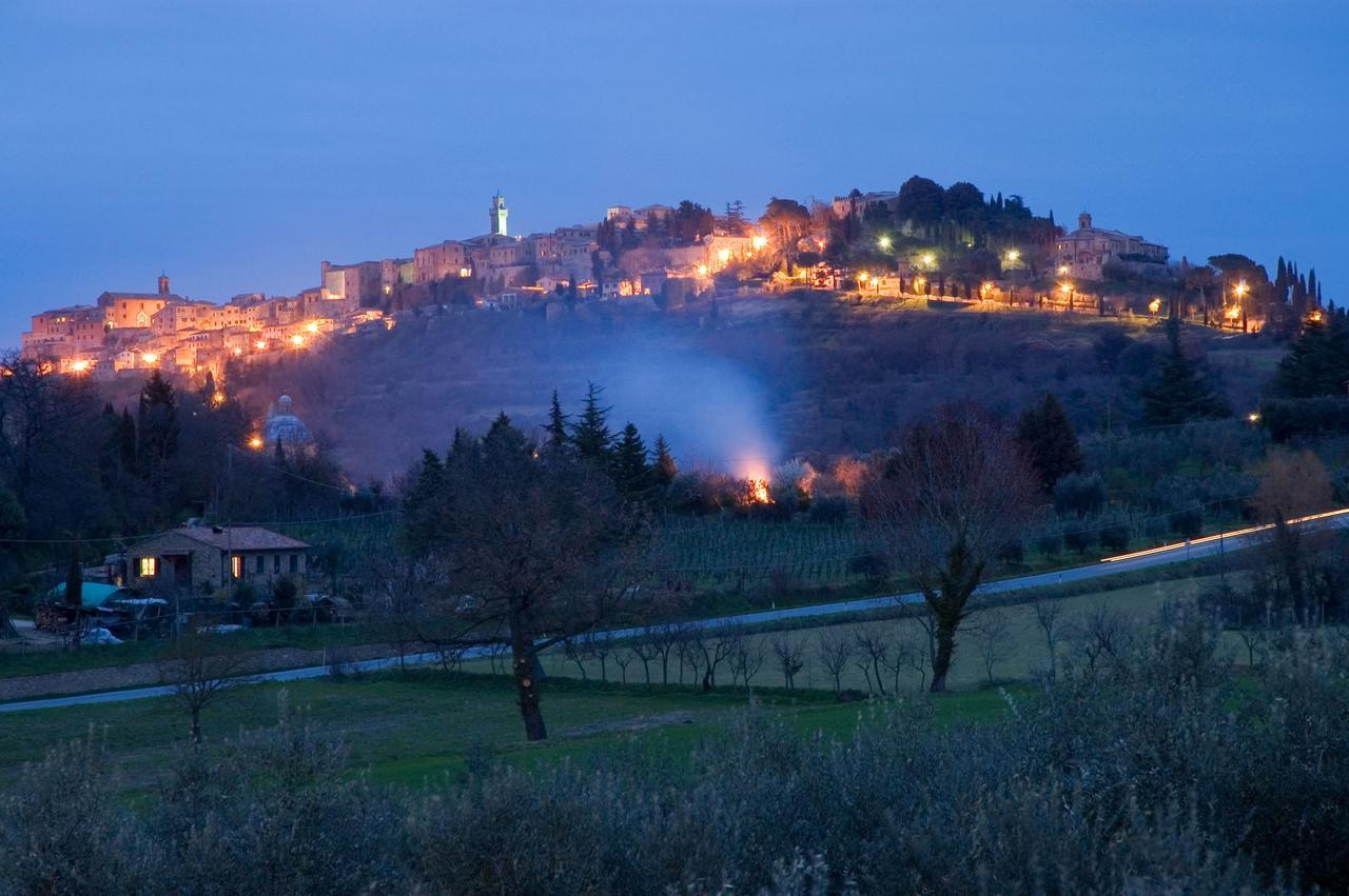 B&B Il Girasole - Rooms & House In Country - 1500 Meters From Historic Center Монтепульчано Экстерьер фото
